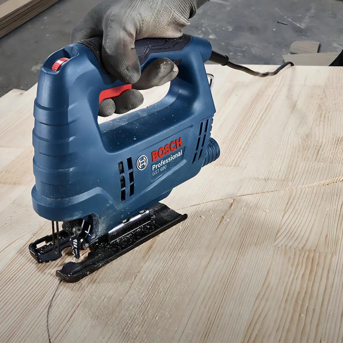 Serra Tico Tico Profissional Gst 680 500w Bosch Com Lâmina Protetora