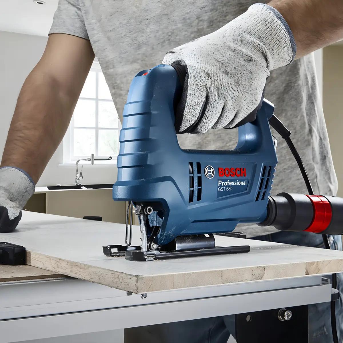 Serra Tico Tico Profissional Gst 680 500w Bosch Com Lâmina Protetora
