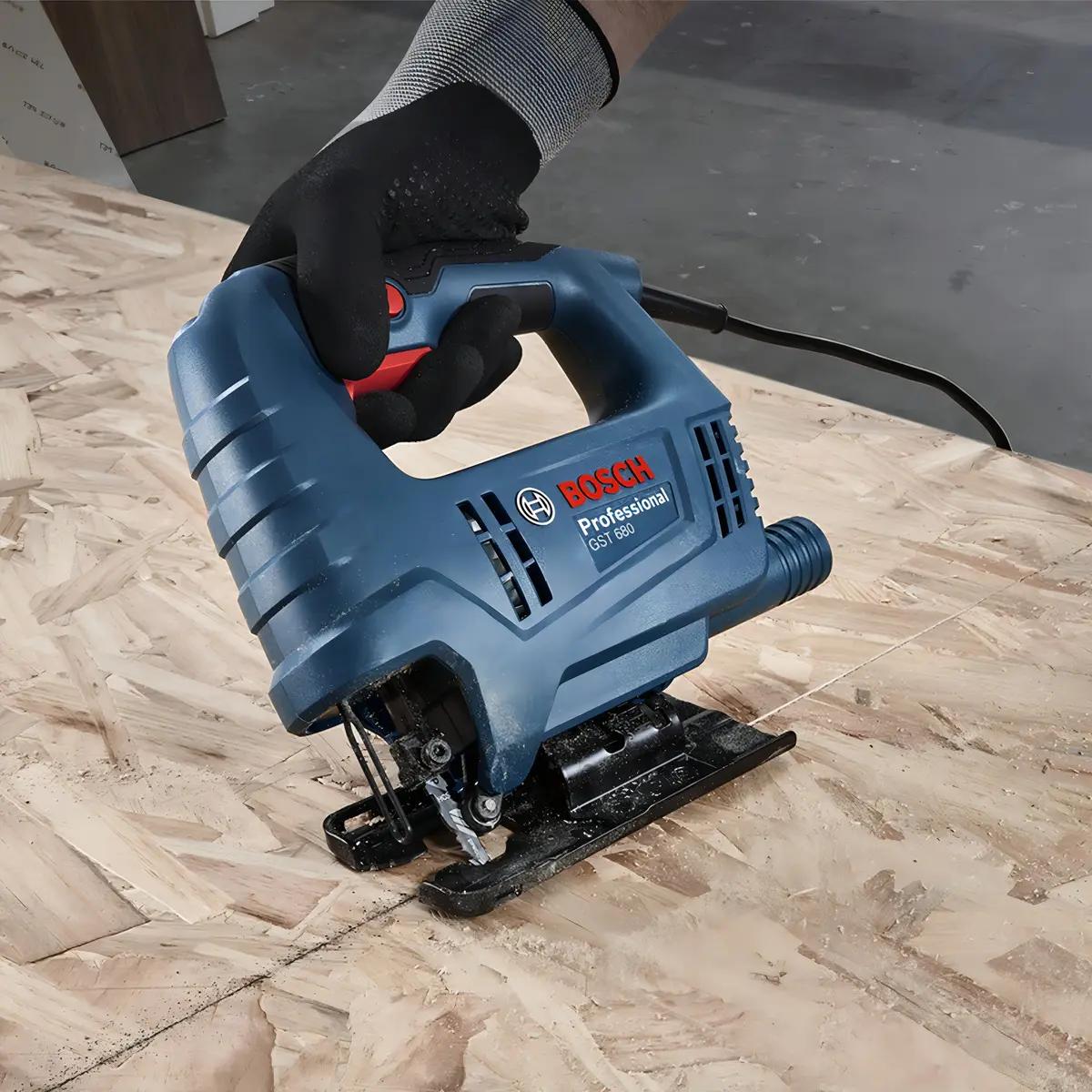Serra Tico Tico Profissional Gst 680 500w Bosch Com Lâmina Protetora